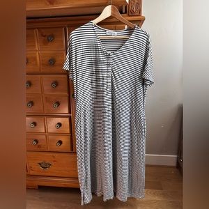 Nesting Olive Maternity Nursing Housedress